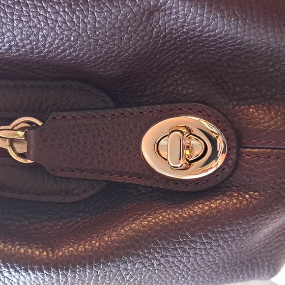 🎁 NEW COACH EDIE 31 Turnlock Burgundy, Oxblood Pebble Leather Shoulder B - Picture 5 of 16